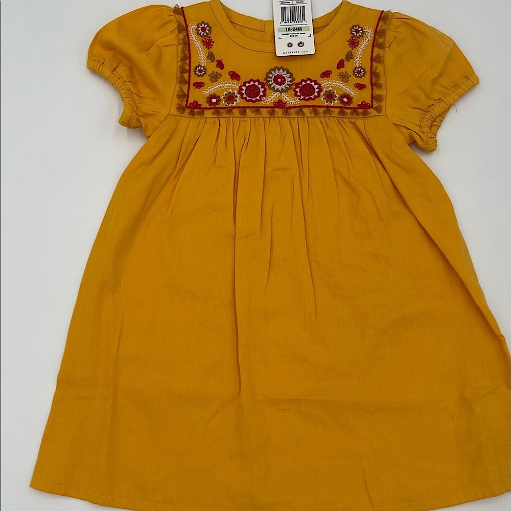 NWT Peek embroidered yellow yoke dress. Size 18-24mo